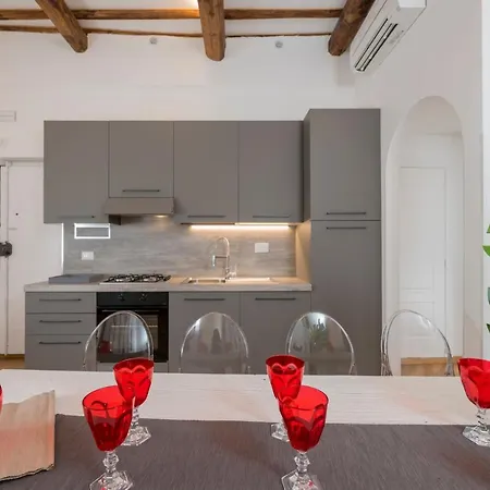 Downtown_blossom With Small Terrace Apartman *